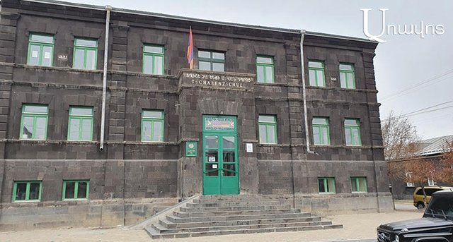ԳՅՈՒՄՐՈՒ ԹԻՎ 25 ԴՊՐՈՑԻ ԾՆՈՂՆԵՐԸ ՓՈԽՎԱՐՉԱՊԵՏԻՑ ՊԱՀԱՆՋՈՒՄ ԵՆ ՎԵՐՋ ԴՆԵԼ ՀՈՎԱՆԱՎՈՐՉՈՒԹՅԱՆԸ