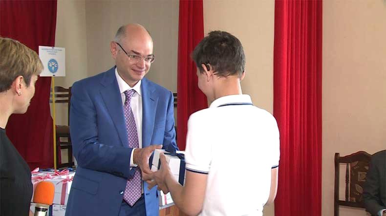 109 մլն․դրամի օգնություն` լսողության խանգարումներով երեխաների կրթահամալիրին