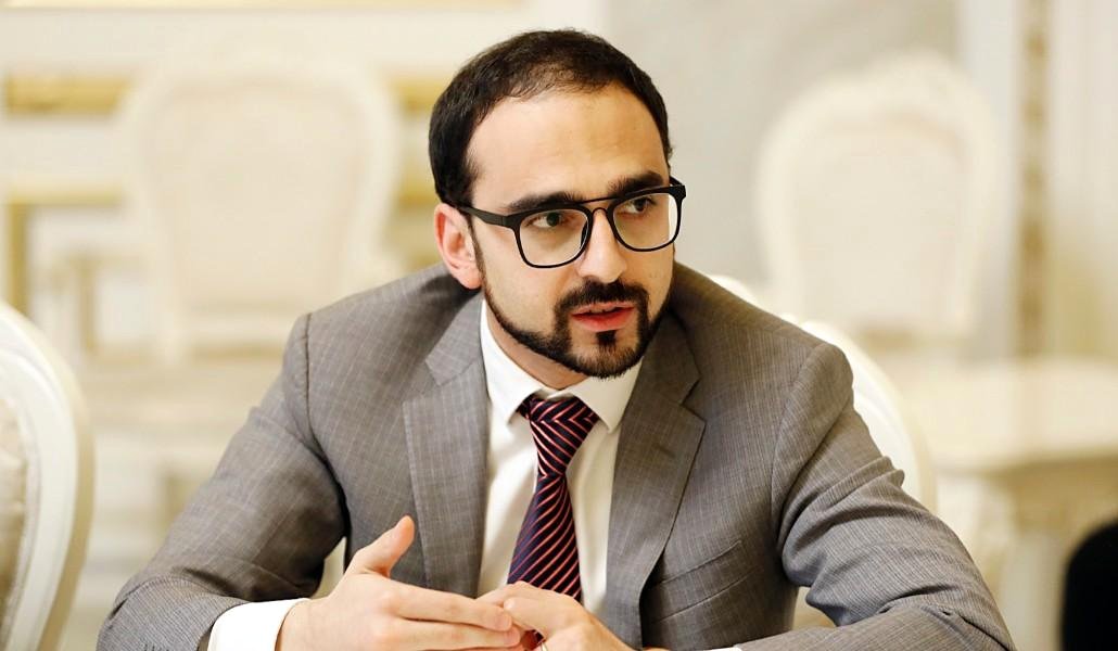 Ինչո՞ւ չեն ստորագրել ԱԳՆ միակ փոխնախարարի ազատման դիմումը. Ավինյանի պարզաբանումը