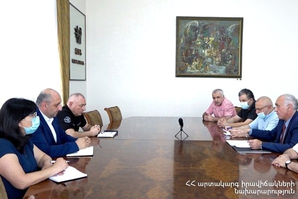 ԱԻ նախարարի մոտ քննարկվել են պետական ֆինանսավորմամբ հոգեբանական աջակցության ծրագրի առաջին փուլի արդյունքները
