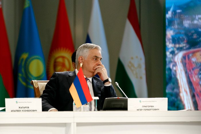 Փոխվարչապետի պաշտոնակատար Մհեր Գրիգորյանը մասնակցել է ԵԶԲ-ի խորհրդի նիստին