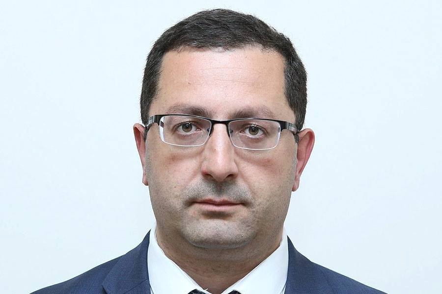 ԵՊՀ ռեկտորի ժ.պ.-ն Հովհաննես Հովհաննիսյանն է
