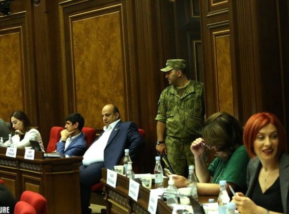 Չնմանվել իշխանություններին. Առավոտ