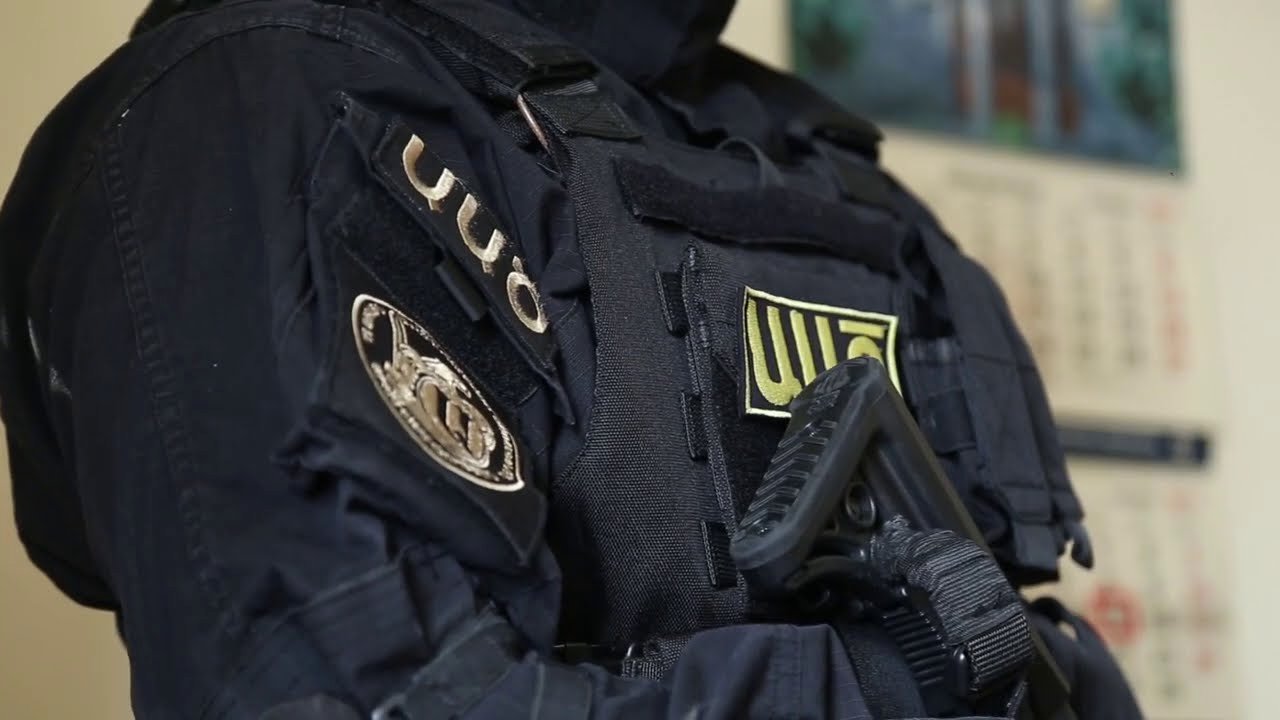 ՊԵԿ օպերլիազորը 5 տնտեսվարողներից պահանջել եւ առձեռն ստացել է կաշառքի գումարներ. ԱԱԾ