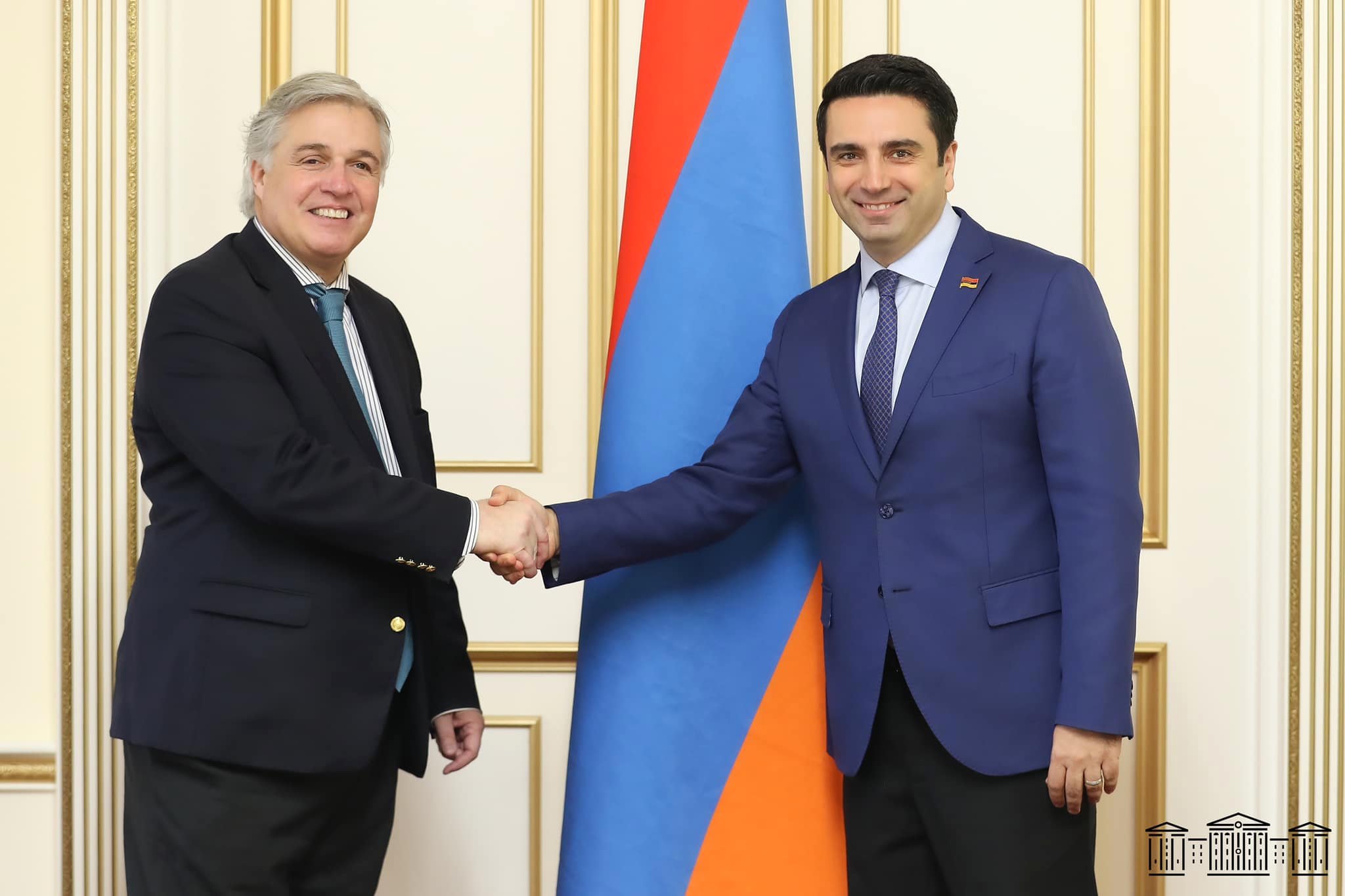 Ալեն Սիմոնյանը ընդունել է Ուրուգվայի արտգործնախարար Ֆրանսիսկո Բուստիժո Բոնասսոյի գլխավորած պատվիրակությանը
