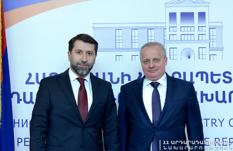 Կարեն Անդրեասյանն այսօր ընդունել է ՀՀ-ում Ռուսաստանի դեսպանին