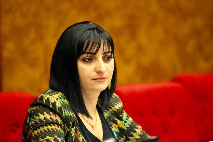 Թագուհին Թովմասյանը միացել է «ընդդիմությանը թիկունքից հարվածողների՞ն»․ Հրապարակ