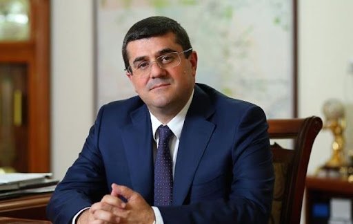 Արայիկ Հարությունյանն Ասկերան քաղաքում հանդիպել է շրջկենտրոնի երիտասարդական ակտիվի հետ