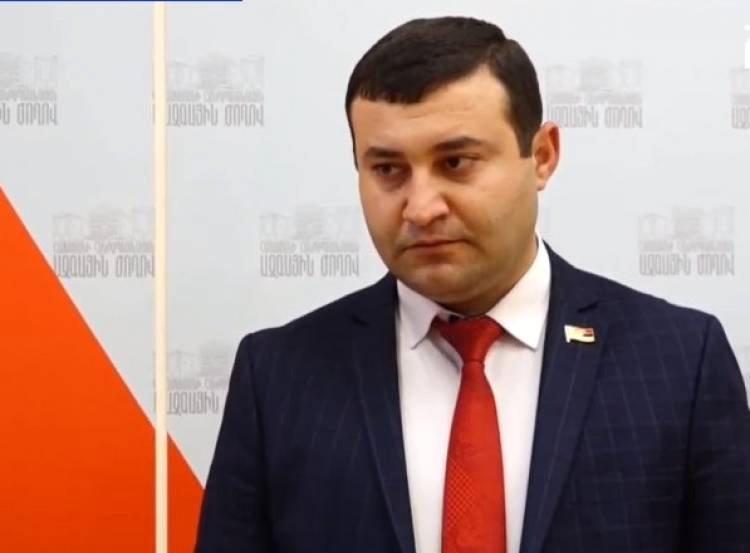 ՔՊ-ական պատգամավորների միջեւ «ռազբորկա» է տեղի ունեցել. Հրապարակ