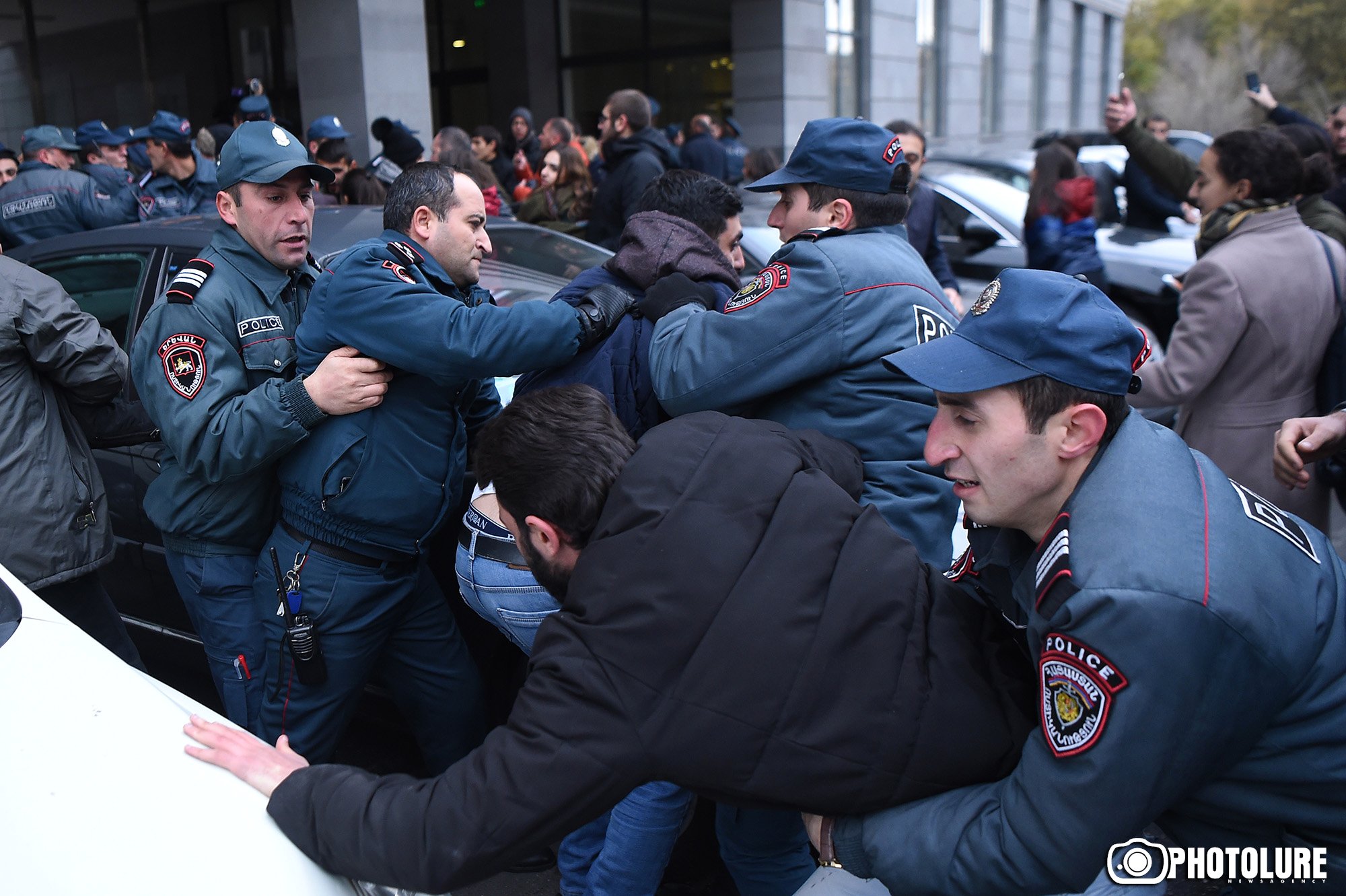 Փարաքարում բերման է ենթարկվել 7 անձ