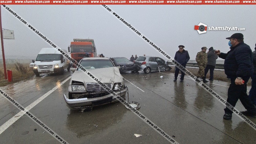 Երևան-Աշտարակ ճանապարհին բախվել են 12 մեքենաներ