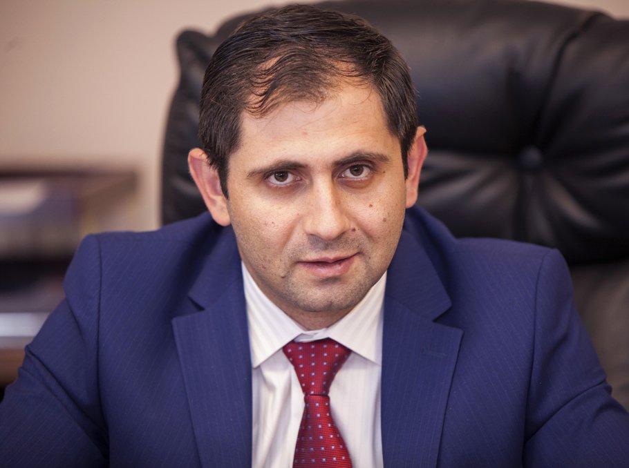 Սուրեն Պապիկյանն այցելել է մարտական հենակետեր
